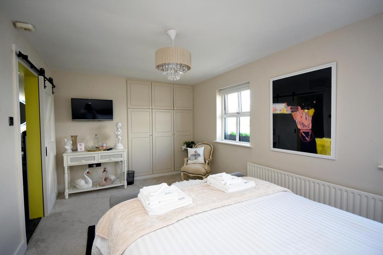 Bed and breakfast The Pink Door Westport Extérieur photo